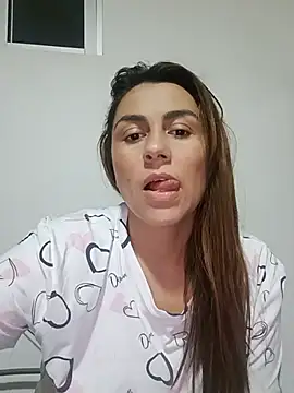 Snapshot of vanessa-titisM chatting on July 2026 01:56:01 AM vanessa-titisM online show from July 2026 01:56:01 AM