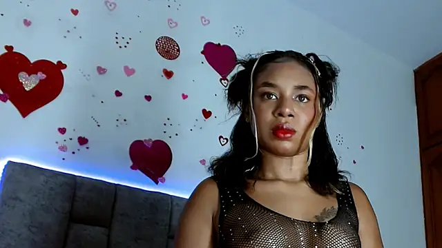 ebony joness online show from November 2025 11:18:01 PM