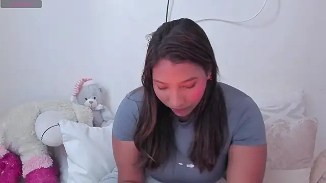 lilith storm online show from November 2025 07:02:02 PM