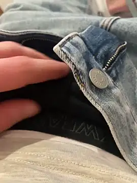 Snapshot of Milike_93 chatting on February 2026 11:47:02 PM Milike 93 online show from February 2026 11:47:02 PM