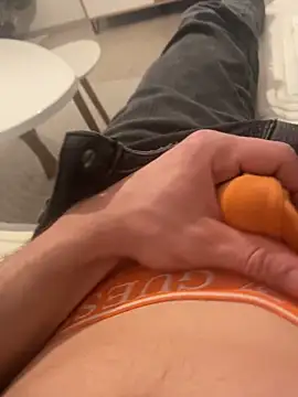 Snapshot of Milike_93 chatting on March 2026 11:22:02 PM Milike 93 online show from March 2026 11:22:02 PM