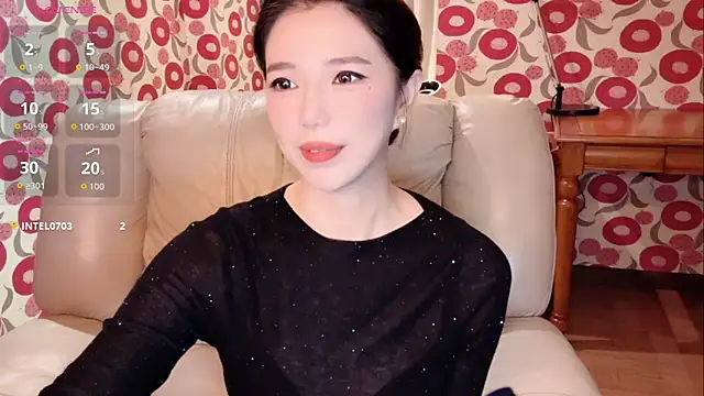 miss-lin online show from November 2025 01:22:02 PM