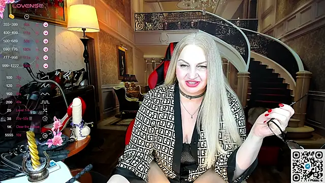 Nina Devillle online show from April 2026 12:57:01 AM