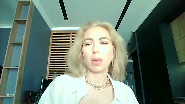 Snapshot of Ivvona chatting on July 2026 11:16:02 AM Ivvona online show from July 2026 11:16:02 AM