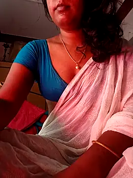 Snapshot of Tamil_Kavitha chatting on May 2026 11:10:02 PM Tamil Kavitha online show from May 2026 11:10:02 PM