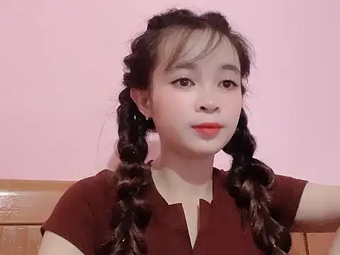 Suna7383 online show from October 2025 03:30:01 PM