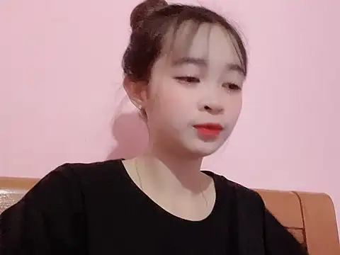 Suna7383 online show from October 2025 05:25:01 PM