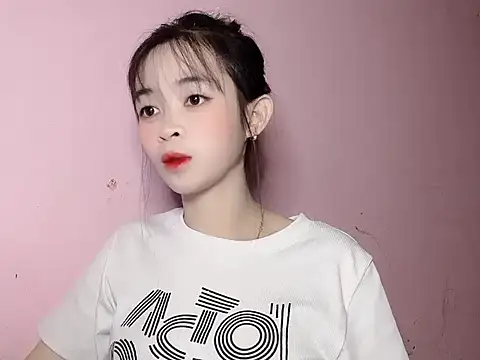 Suna7383 online show from November 2025 03:44:02 PM