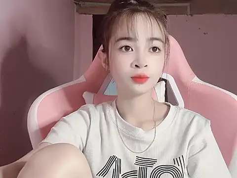 Suna7383 online show from November 2025 03:55:01 PM