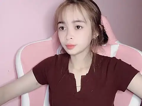 Suna7383 online show from December 2025 05:29:01 PM