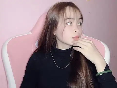 Suna7383 online show from December 2025 05:20:01 PM