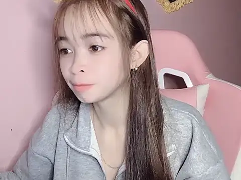 Suna7383 online show from December 2025 05:31:02 PM