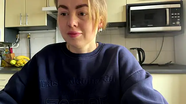 MartaLuna  online show from April 2026 06:52:01 AM