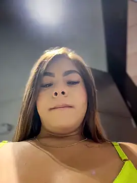 Snapshot of MayaMoanXXX chatting on November 2025 01:11:01 PM MayaMoanXXX online show from November 2025 01:11:01 PM