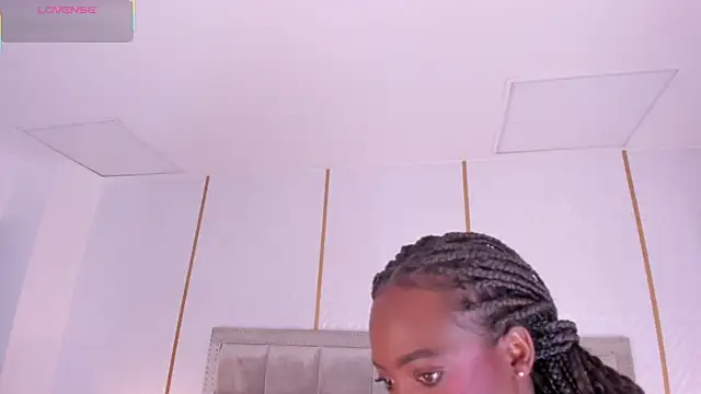 Snapshot of DakotaWangi chatting on February 2026 03:24:01 AM DakotaWangi online show from February 2026 03:24:01 AM