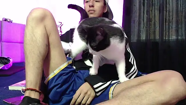 NaytonFreeman online show from November 2025 11:31:01 AM