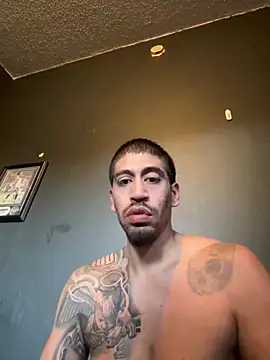 Snapshot of busnfatnutsLildee chatting on October 2025 11:23:01 PM busnfatnutsLildee online show from October 2025 11:23:01 PM