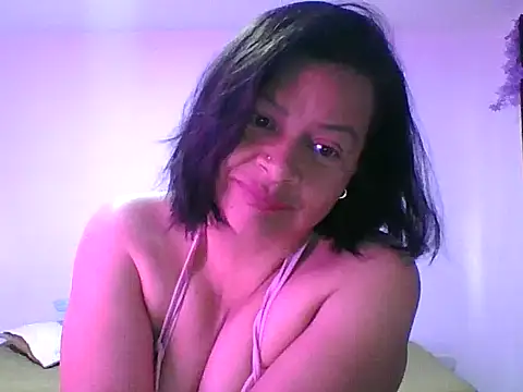 adri89-g online show from September 2025 12:49:02 PM