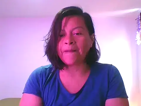 adri89-g online show from September 2025 04:56:02 PM