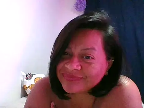 adri89-g online show from October 2025 11:39:01 PM