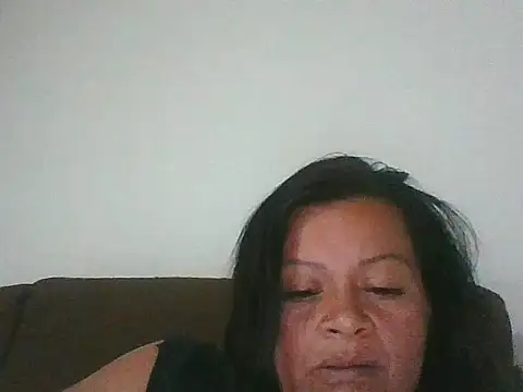 adri89-g online show from November 2025 01:51:02 AM