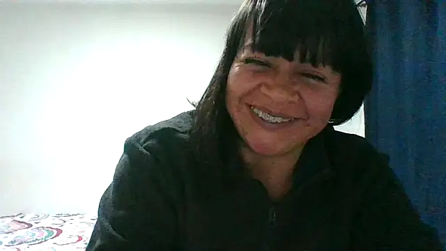 adri89-g online show from February 2026 01:37:02 AM