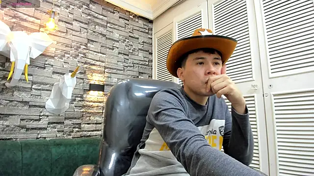 Nick Wolff online show from November 2025 02:57:02 AM