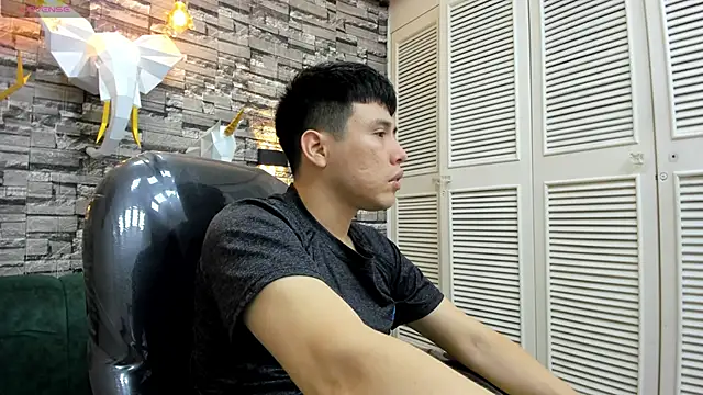 Nick Wolff online show from November 2025 04:16:01 AM