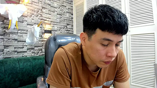 Nick Wolff online show from December 2025 04:39:01 AM