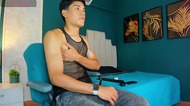 SandroVeyra online show from September 2025 07:59:02 PM