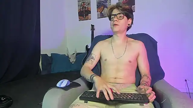 Snapshot of Jerry_Cole chatting on September 2025 11:01:01 AM Jerry Cole online show from September 2025 11:01:01 AM