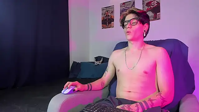 Snapshot of Jerry_Cole chatting on October 2025 02:17:01 AM Jerry Cole online show from October 2025 02:17:01 AM