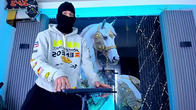 Iam Steven online show from April 2026 06:10:01 PM