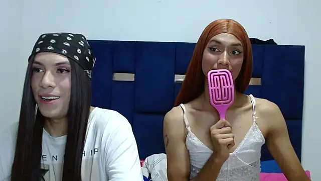 PinkLuna LolaBloom online show from May 2026 11:45:02 PM