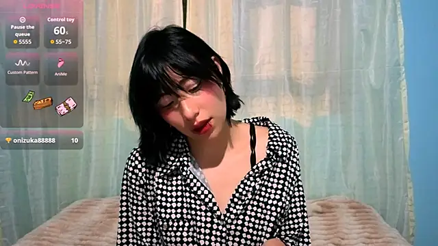 Sullyoonn online show from January 2026 01:21:02 AM