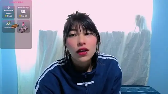 Sullyoonn online show from March 2026 12:42:02 PM