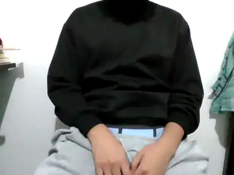 Snapshot of ShunningMore chatting on November 2025 08:19:01 PM ShunningMore online show from November 2025 08:19:01 PM