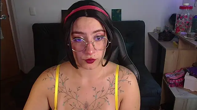 Miacatsito3 online show from October 2025 09:37:01 PM