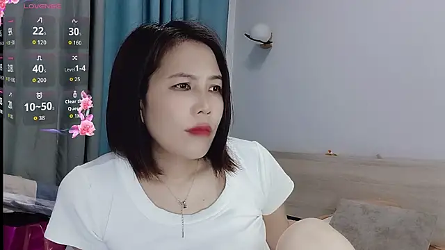 Snapshot of Miraitowa_ chatting on June 2026 03:42:02 AM Miraitowa online show from June 2026 03:42:02 AM