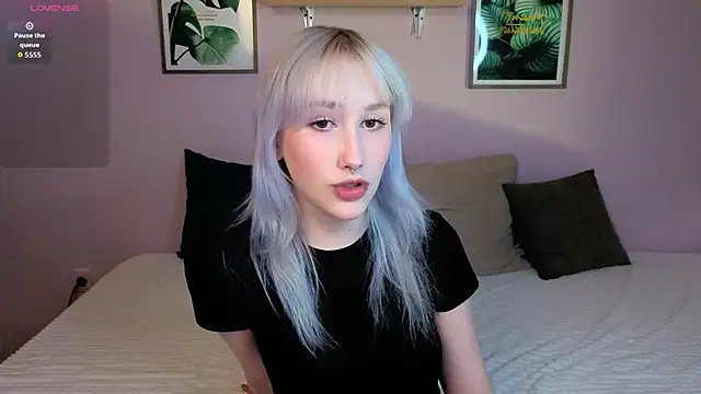 evlica online show from April 2026 02:21:01 PM