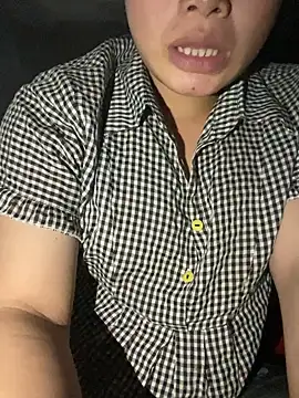 Snapshot of Van_xx chatting on October 2025 02:15:02 PM Van xx online show from October 2025 02:15:02 PM