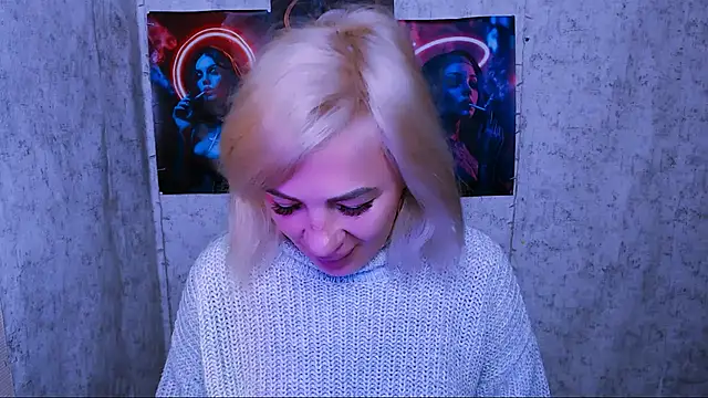 EmmaCat  online show from September 2025 04:28:01 AM