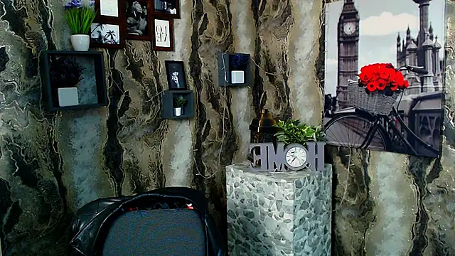 EmmaCat  online show from October 2025 05:05:02 AM