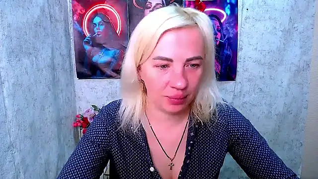 EmmaCat  online show from March 2026 06:18:02 AM