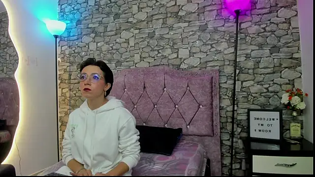 angel noir1 online show from July 2026 08:47:01 PM