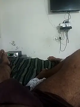 meenahotdarling online show from September 2025 04:41:01 PM