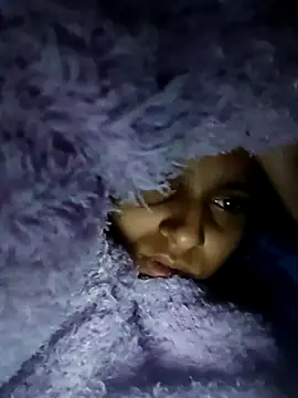 Snapshot of Saloni-Gupta chatting on January 2026 01:09:02 AM Saloni-Gupta online show from January 2026 01:09:02 AM