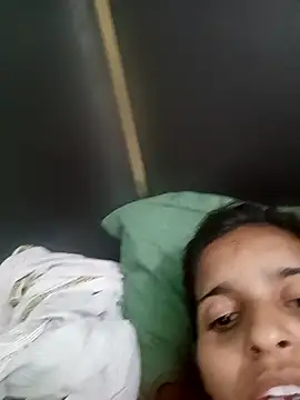 Snapshot of Saloni-Gupta chatting on March 2026 08:46:02 PM Saloni-Gupta online show from March 2026 08:46:02 PM