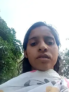 Snapshot of Saloni-Gupta chatting on March 2026 11:21:02 AM Saloni-Gupta online show from March 2026 11:21:02 AM