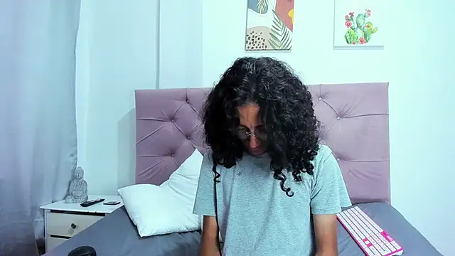 EthanBlackwoodd online show from April 2026 08:06:02 PM